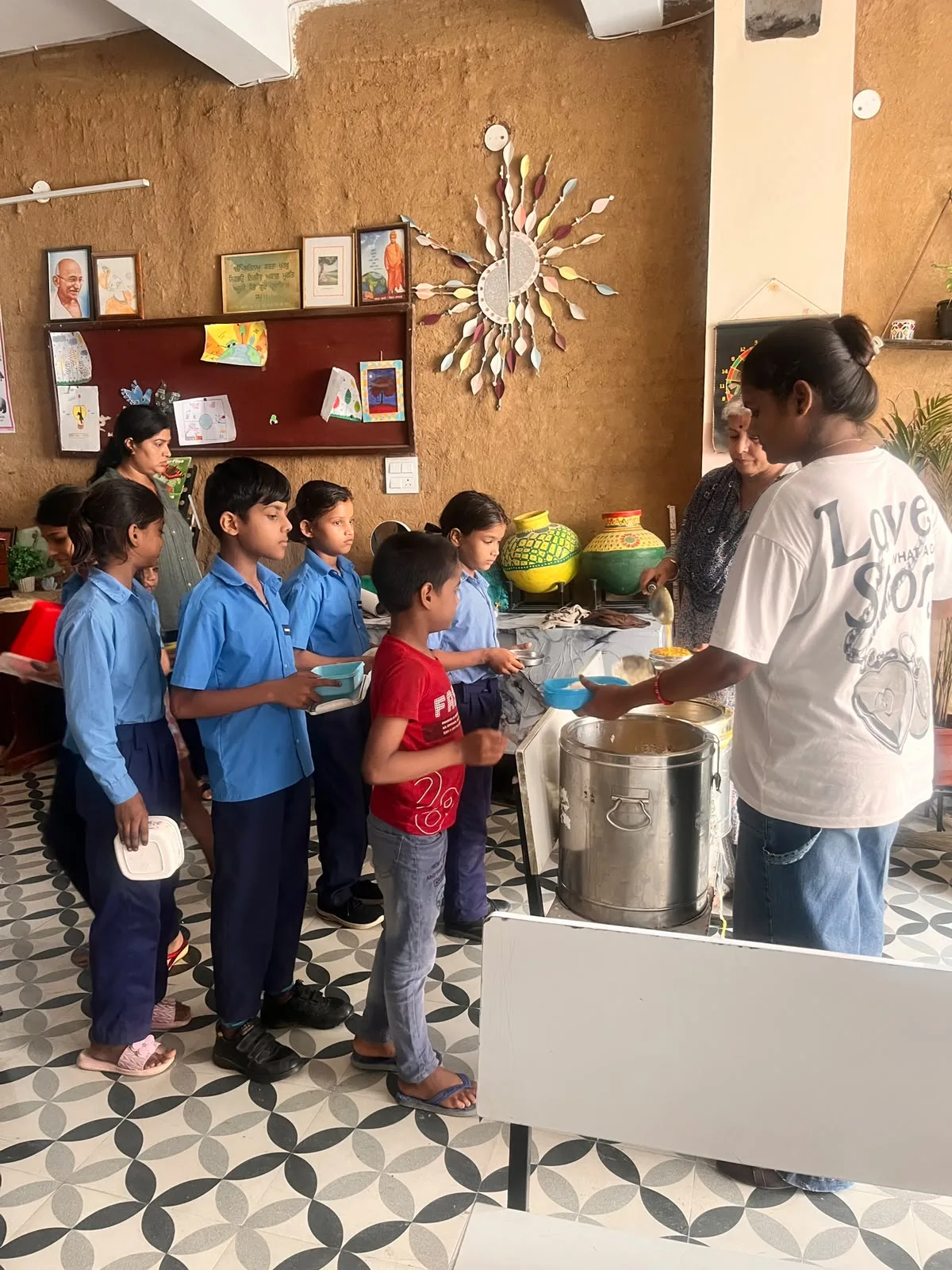 Meal Distribution in School