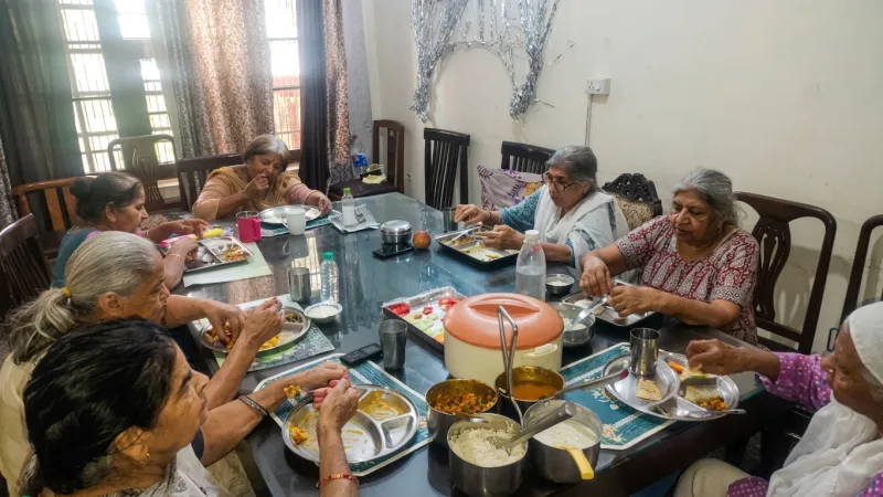 Share Meal, Share Happiness