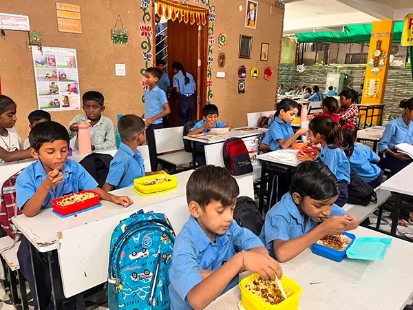 Mid day Meal Distribution at Roshni NGO School